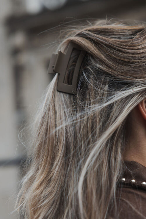 Loesjes haarclip taupe