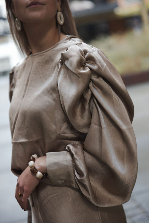 Loesjes satin blouse champagne