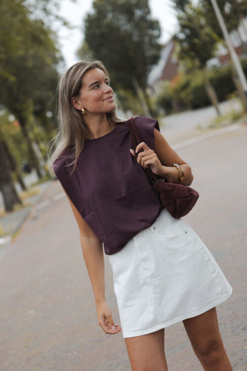 Loesjes mouwloze top met schoudervulling burgundy