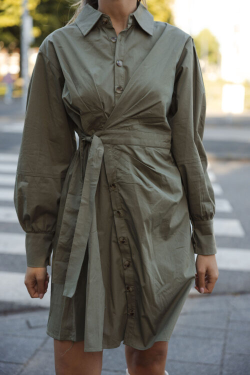 Loesjes asymmetrisch knopen jurkje army green