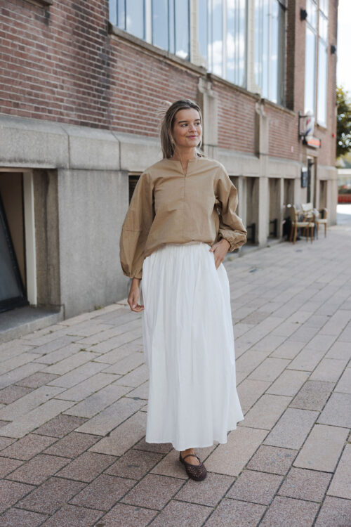 Loesjes autumn blouse camel