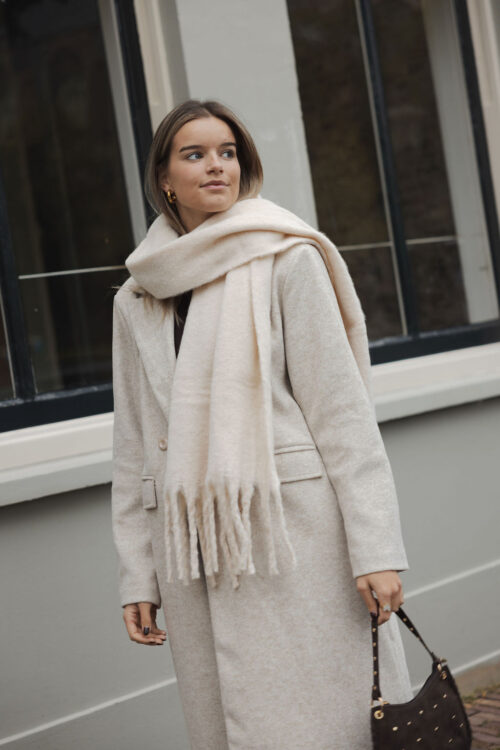 Loesjes gebreide sjaal off white