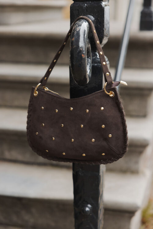 Loesjes casey suède tasje met studs donkerbruin