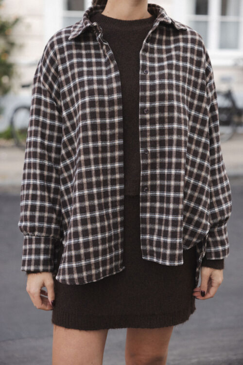 Loesjes oversized ruit blouse donkerbruin