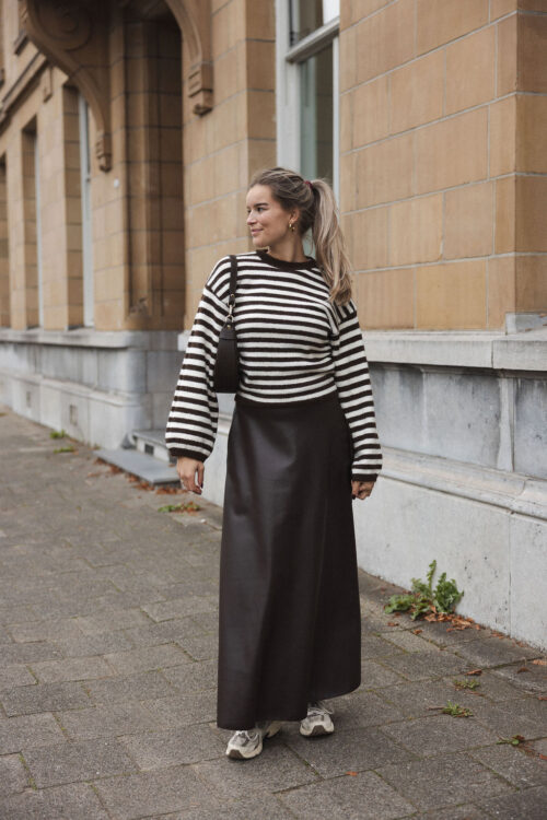 Loesjes maxi leren rok donkerbruin
