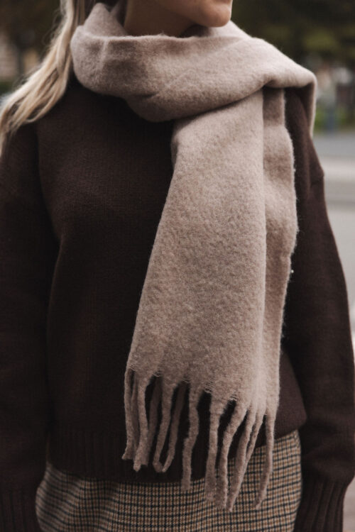 Loesjes gebreide sjaal taupe