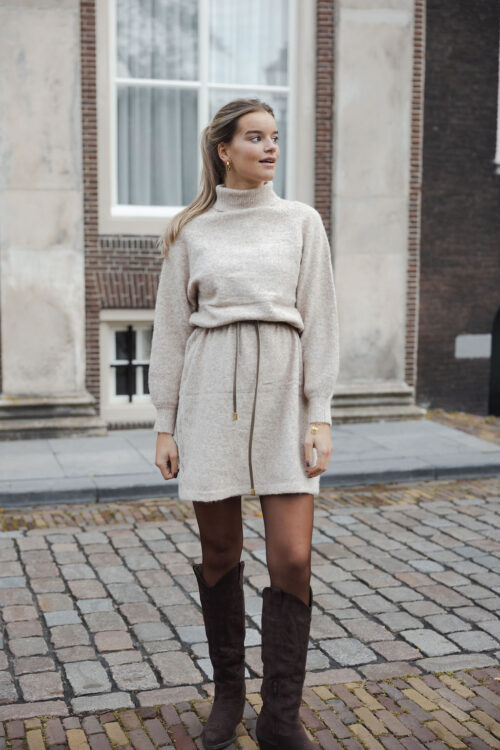 Loesjes gebreid trui jurkje met col beige